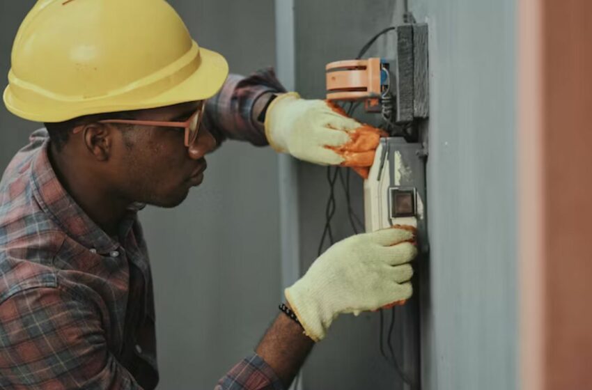  Home Electrical Repairs: Expert Tips for Fixing Your Electrical Issues Quickly and Safely